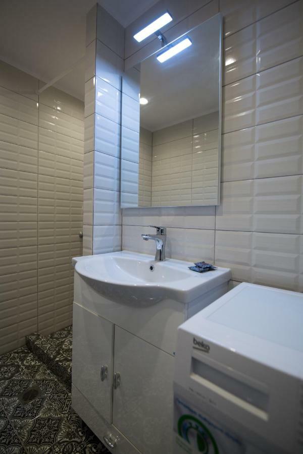 White Lux Apartment For 2 Vipgreece Atene Esterno foto